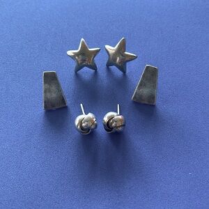 3 sets of silver earrings 🌺